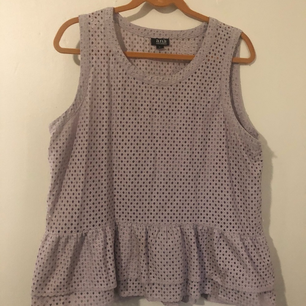 Sleeveless shirt with ruffles